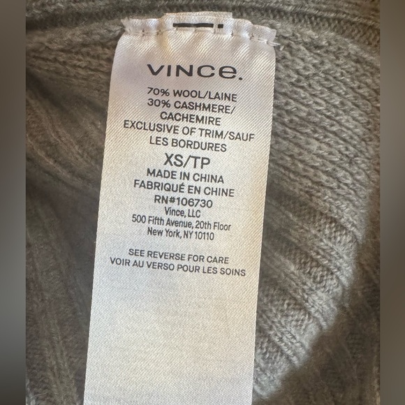 VINCE Gray Ribbed Wool & Cashmere Split Panel
Cardigan - Picture 10 of 10